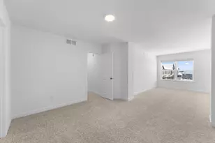 5237 Long Pointe Pass, Woodbury, MN 55129 - Photo 13