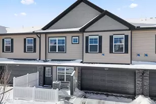 5237 Long Pointe Pass, Woodbury, MN 55129 - Photo 3