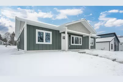 724 NW 8th Avenue, Grand Rapids, MN 55744 - Photo 1