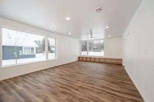 712 NW 8th Ave, Grand Rapids, MN 55744 - Photo 9