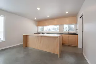 711 NW 7th Ave, Grand Rapids, MN 55744 - Photo 9