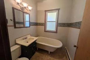 1135 Geranium Ave E, Saint Paul, MN 55106 - Photo 9