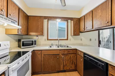 406 Whispering Lane, Hastings, MN 55033 - Photo 5