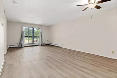 2670 Oxford Street N #230, Roseville, MN 55113 - Photo 3