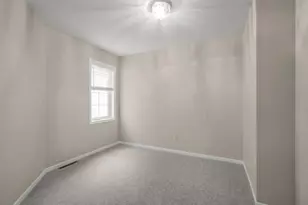 861 Sunrise Dr, Woodbury, MN 55125 - Photo 9