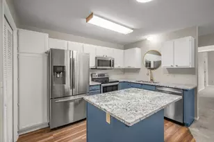 861 Sunrise Dr, Woodbury, MN 55125 - Photo 3