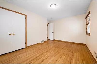 7201 Kentucky Avenue N, Brooklyn Park, MN 55428 - Photo 13