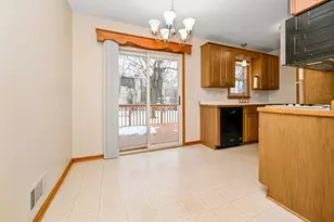 7201 Kentucky Ave N, Brooklyn Park, MN 55428 - Photo 7