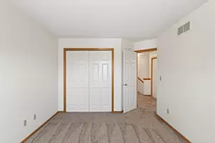 1887 Wildflower Ct, Shoreview, MN 55126 - Photo 23