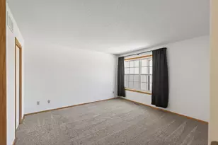 1887 Wildflower Ct, Shoreview, MN 55126 - Photo 15