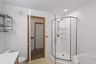 1887 Wildflower Ct, Shoreview, MN 55126 - Photo 19