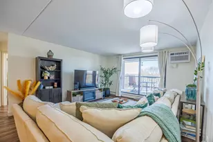 2601 Kenzie Terrace, Saint Anthony, MN 55418 - Photo 9