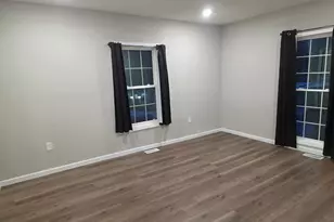 729 W Fountain St, Albert Lea, MN 56007 - Photo 5