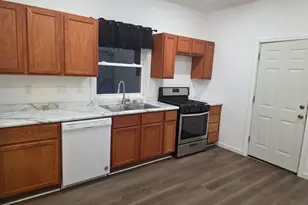 729 W Fountain St, Albert Lea, MN 56007 - Photo 13