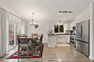 748 Kirche Hill Dr, Carver, MN 55315 - Photo 7