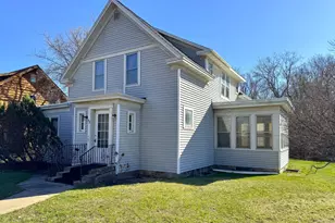 42 Minnesota Ave S, Aitkin, MN 56431 - Photo 1