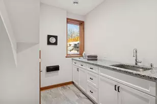 5517 Dickson Rd, Minnetonka, MN 55345 - Photo 41