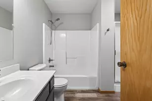 8615 Beverly Way, Inver Grove Heights, MN 55076 - Photo 25