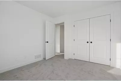 2420 38 Avenue S, Moorhead, MN 56560 - Photo 15