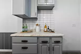 8515 Wentworth Ave S, Bloomington, MN 55420 - Photo 9