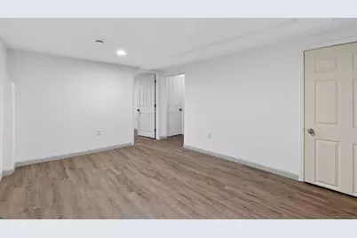 8515 Wentworth Avenue S, Bloomington, MN 55420 - Photo 23