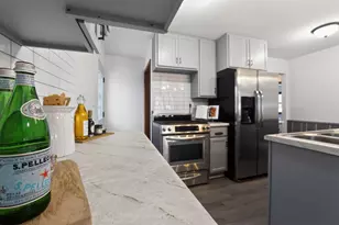 8515 Wentworth Ave S, Bloomington, MN 55420 - Photo 11