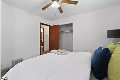 8515 Wentworth Avenue S, Bloomington, MN 55420 - Photo 17