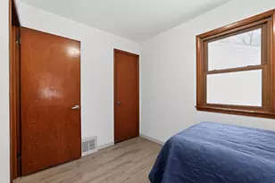 8515 Wentworth Ave S, Bloomington, MN 55420 - Photo 21