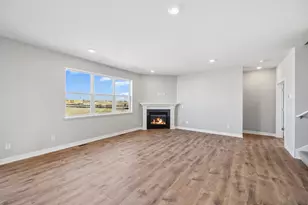 1827 Rainier Dr, Shakopee, MN 55379 - Photo 9