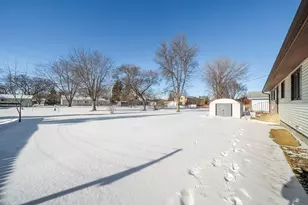 1318 Loring Ave, Detroit Lakes, MN 56501 - Photo 9