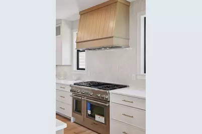 5913 Abbott Avenue S, Edina, MN 55410 - Photo 11