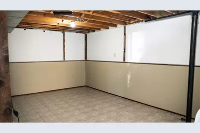 2408 21st Avenue SW, Willmar, MN 56201 - Photo 23