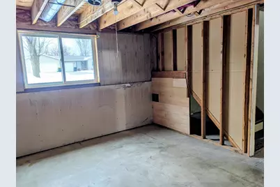 2408 21st Avenue SW, Willmar, MN 56201 - Photo 11