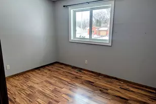 2408 21st Ave SW, Willmar, MN 56201 - Photo 5