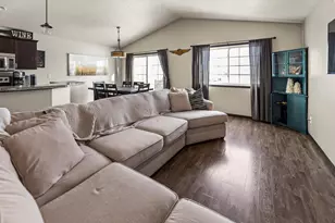 3212 62nd Ave S, Fargo, ND 58104 - Photo 9