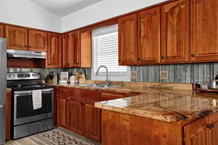 510 Madison Street E, Caledonia, MN 55921 - Photo 3