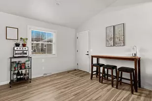 510 Madison Street E, Caledonia, MN 55921 - Photo 7