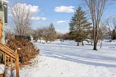 561 Dresden Drive, Chaska, MN 55318 - Photo 37