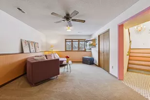 561 Dresden Dr, Chaska, MN 55318 - Photo 25