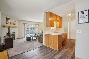 14246 Hibiscus Ct, Apple Valley, MN 55124 - Photo 7