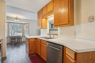 14246 Hibiscus Ct, Apple Valley, MN 55124 - Photo 3