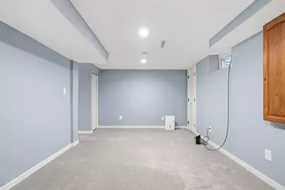 701 Eldridge Avenue W, Roseville, MN 55113 - Photo 25