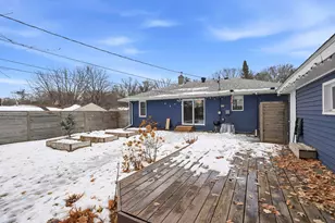 701 Eldridge Ave W, Roseville, MN 55113 - Photo 29