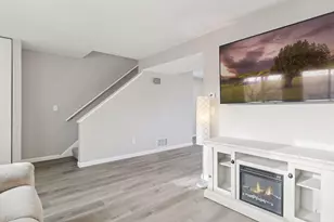 1479 Goodwin Ave N, Oakdale, MN 55128 - Photo 7