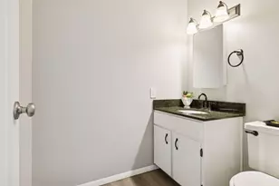 1479 Goodwin Ave N, Oakdale, MN 55128 - Photo 13