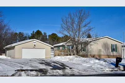 704 1st Street E, Milaca, MN 56353 - Photo 1