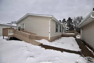 704 1st St E, Milaca, MN 56353 - Photo 5