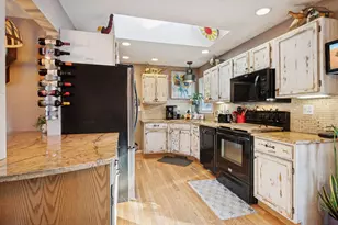 8717 Oxborough Ave S, Bloomington, MN 55437 - Photo 17