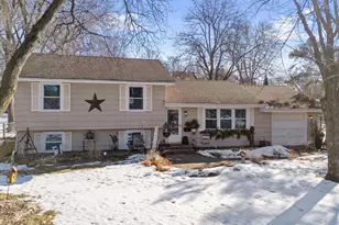 8717 Oxborough Ave S, Bloomington, MN 55437 - Photo 5