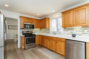 926 Plymouth Ln NW, Rochester, MN 55901 - Photo 9